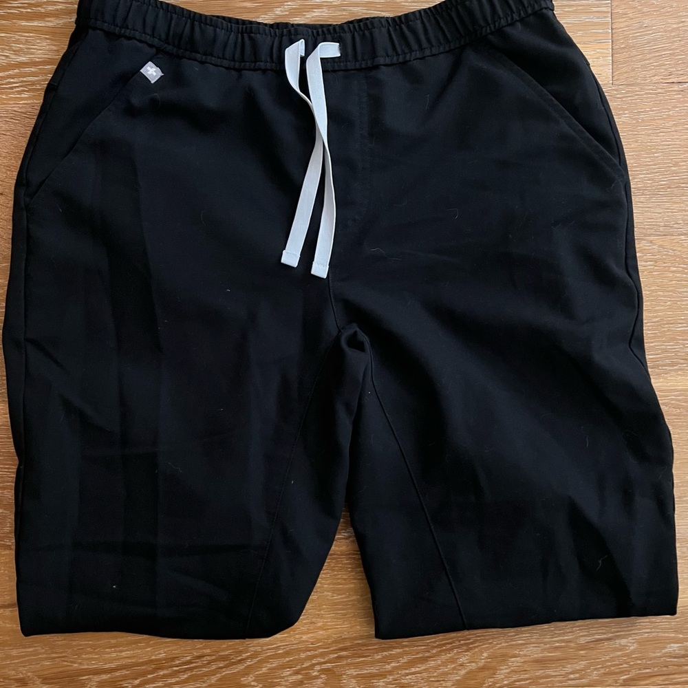 Figs Men’s scrub bottom joggers Size Medium